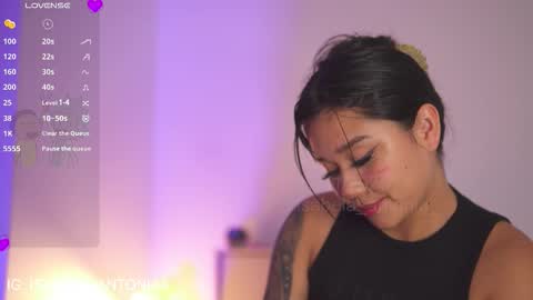 Snapshot of isabela_antonia_ chatting on 18, 11, 2025 online show from 18, 11, 2025