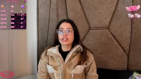 Snapshot of isabela_colins chatting on 30, 9, 2025 isabela Collins online show from 30, 9, 2025