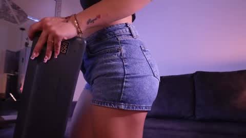 Snapshot of isabela_franco_ chatting on 16, 5, 2026 Isabela online show from 16, 5, 2026