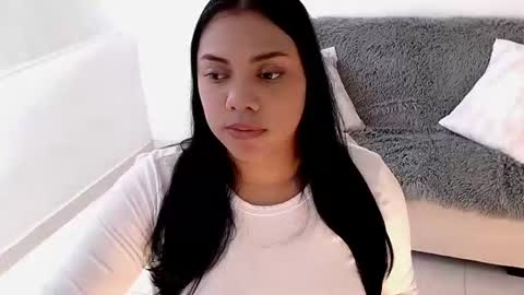 isabelateran online show from 23, 6, 2026