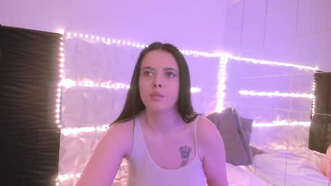 Snapshot of isabell3_ chatting on 5, 5, 2026 Isabelle online show from 5, 5, 2026