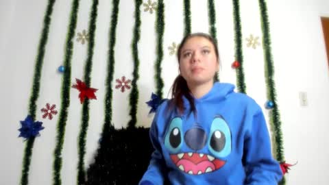 Snapshot of isabella_jaramillo chatting on 3, 12, 2025 isabella_jaramillo online show from 3, 12, 2025