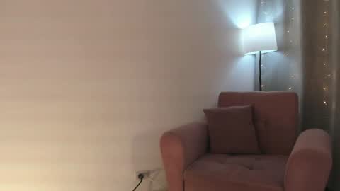 Snapshot of isabella_jones9 chatting on 12, 7, 2026 ISABELLA online show from 12, 7, 2026