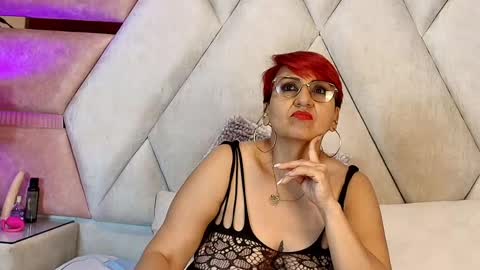 isabella_luxet online show from 30, 5, 2026