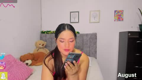 isabella online show from 5, 8, 2026