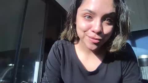 isabellaelizabeth online show from 23, 2, 2026