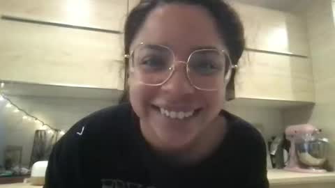 isabellaelizabeth online show from 14, 3, 2026