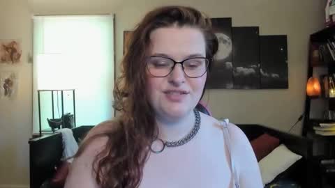 Snapshot of isabellamariedarcy chatting on 4, 5, 2026 isabellamariedarcy online show from 4, 5, 2026
