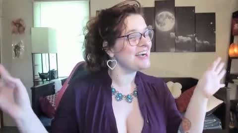 Snapshot of isabellamariedarcy chatting on 5, 5, 2026 isabellamariedarcy online show from 5, 5, 2026