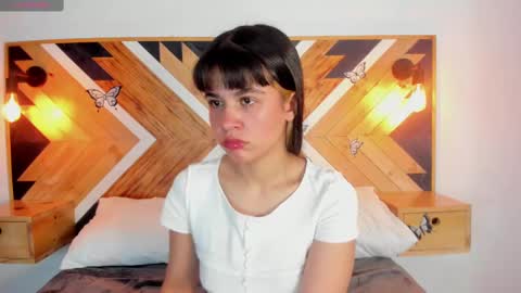 Snapshot of isabellamarinny chatting on 3, 10, 2025 Isabella online show from 3, 10, 2025