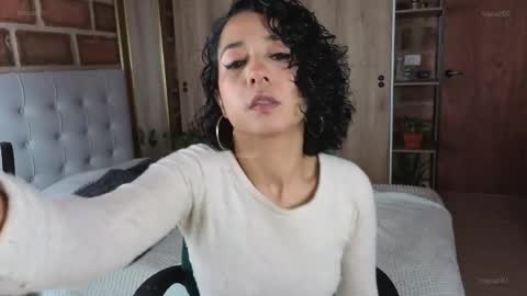 Snapshot of isabellapaz90 chatting on 16, 4, 2026 Isabela Paz online show from 16, 4, 2026