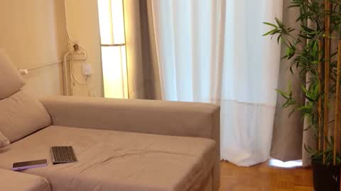 isabellauribe online show from 18, 9, 2025