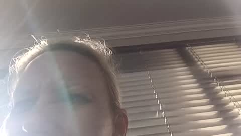 Snapshot of isabelle_cora chatting on 22, 6, 2026 Isabelle Cora online show from 22, 6, 2026