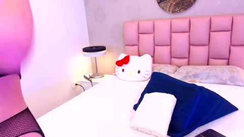 Snapshot of isabelledaza chatting on 1, 7, 2026 Isabelle Daza online show from 1, 7, 2026