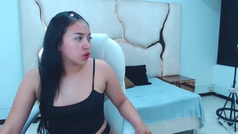 isabellrodriguez18 online show from 4, 2, 2025