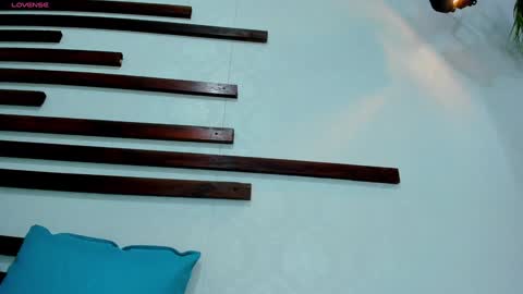 Isa online show from 4, 2, 2025