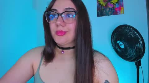 Snapshot of isarhodes_ chatting on 16, 2, 2025 Isa online show from 16, 2, 2025