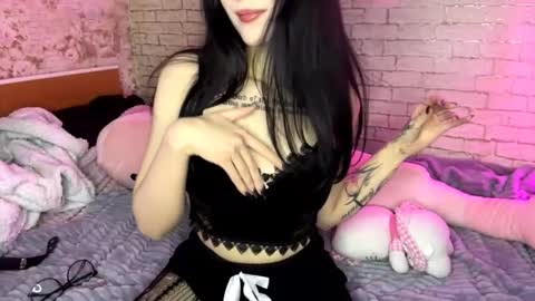 Issa online show from 27, 2, 2026