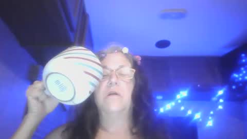 Snapshot of iseestarz420 chatting on 9, 12, 2024 Iseestarz420 online show from 9, 12, 2024