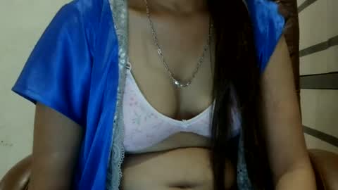 Snapshot of ishika_ishu chatting on 9, 7, 2026 ishika_ishu online show from 9, 7, 2026