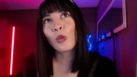 Ana Maria online show from 7, 11, 2025