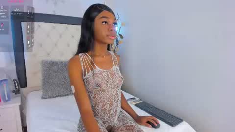 Snapshot of isisbrown_ chatting on 1, 7, 2026 ISIS online show from 1, 7, 2026