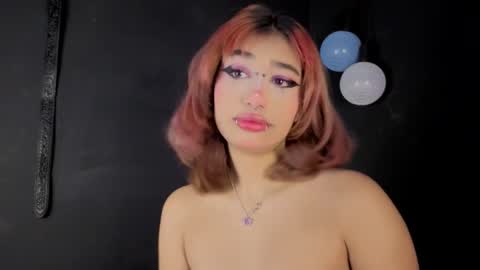 Snapshot of isisjones18 chatting on 4, 10, 2025 Isisjones18 online show from 4, 10, 2025