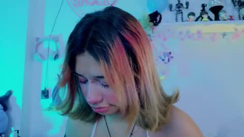 Snapshot of isisjones18 chatting on 22, 12, 2025 Isisjones18 online show from 22, 12, 2025