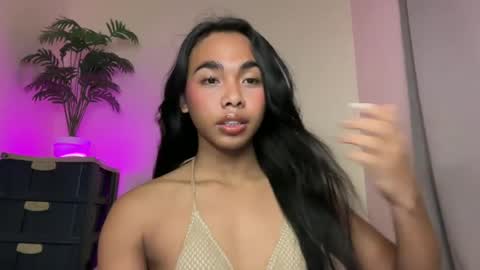 Snapshot of island_girlxxx chatting on 17, 7, 2026 Alona online show from 17, 7, 2026