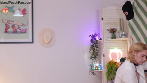 Lou  Peaches online show from 19, 3, 2026