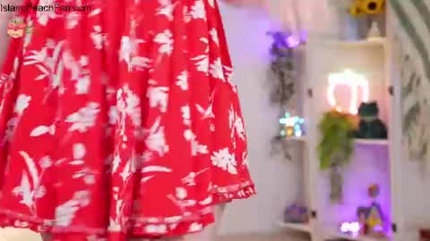 Snapshot of island_peach chatting on 12, 7, 2026 Lou Peaches online show from 12, 7, 2026
