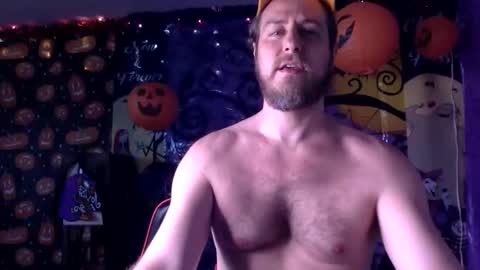 Snapshot of islanddudehawaii chatting on 5, 11, 2025 IslandDudeHawaii online show from 5, 11, 2025