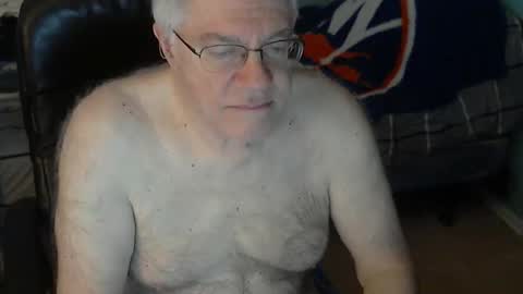 Snapshot of islesman22 chatting on 17, 12, 2025 islesman22 online show from 17, 12, 2025