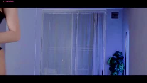 Snapshot of isnotforeveryone chatting on 8, 10, 2025 Julyane online show from 8, 10, 2025