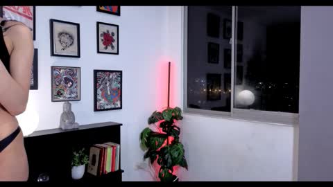 Snapshot of isnotforeveryone chatting on 16, 11, 2025 Julyane online show from 16, 11, 2025