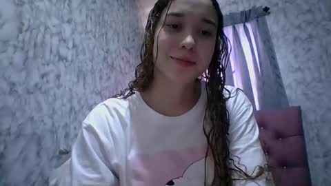 Snapshot of issa30213 chatting on 22, 1, 2025 Issa online show from 22, 1, 2025