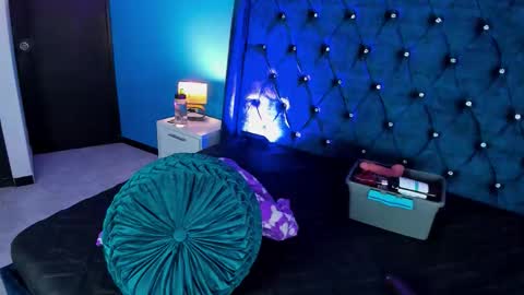 Snapshot of issa_clark01 chatting on 6, 1, 2026 Issa online show from 6, 1, 2026