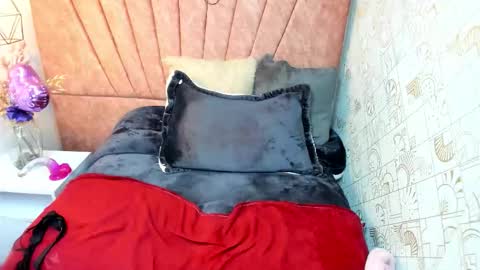 ISSA MILF online show from 27, 10, 2025