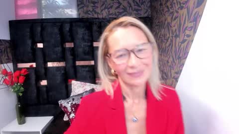 ISSA MILF online show from 19, 1, 2026