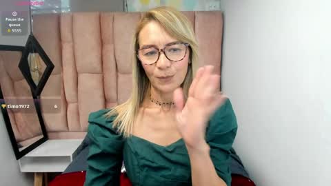 ISSA MILF online show from 6, 3, 2026