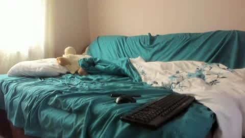 Issabelle online show from 1, 4, 2026