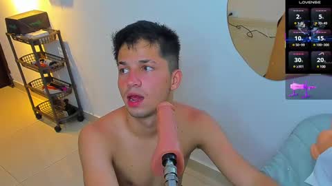 Snapshot of issac_james chatting on 11, 3, 2025 Issac online show from 11, 3, 2025