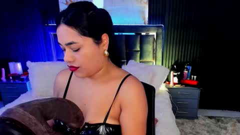 Issafoxx online show from 20, 11, 2025