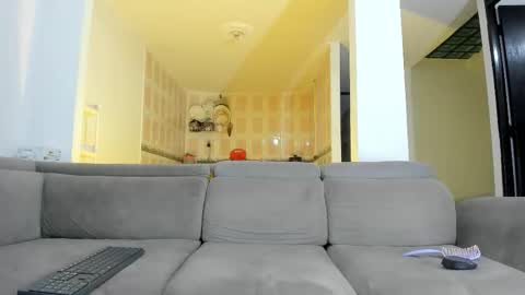 Snapshot of issalovexxx chatting on 7, 1, 2026 Isabella online show from 7, 1, 2026