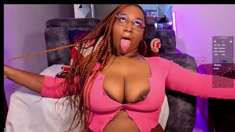 Snapshot of issanoirr chatting on 5, 7, 2026 issamar online show from 5, 7, 2026