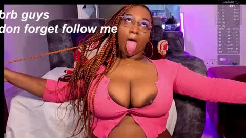 Snapshot of issanoirr chatting on 19, 7, 2026 issamar online show from 19, 7, 2026