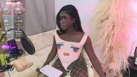 Snapshot of isseymz chatting on 10, 2, 2026 Iseey online show from 10, 2, 2026