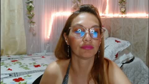 Itala Gomez online show from 19, 12, 2024