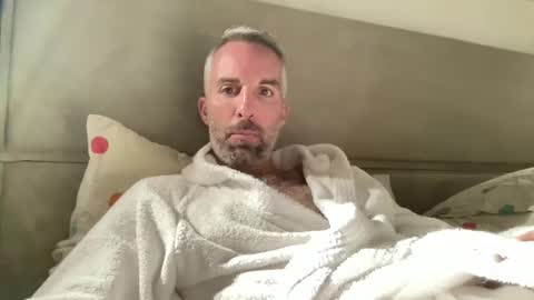 italiantoyboy84 online show from 1, 2, 2025