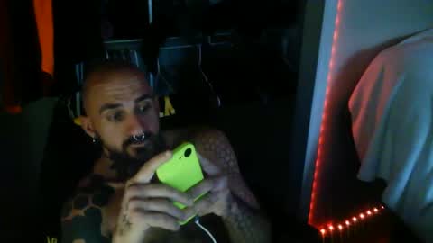 Snapshot of italjock24 chatting on 17, 9, 2025 BearlyLoganFL online show from 17, 9, 2025